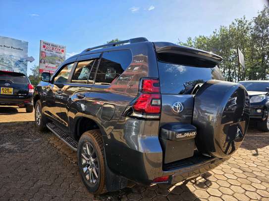 2019 Toyota land cruiser kakadu image 6