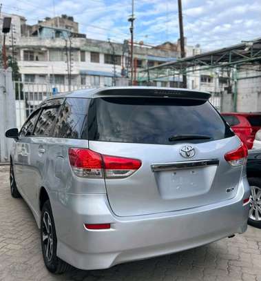 TOYOTA WISH 2010MODEL 7 SEATER image 2
