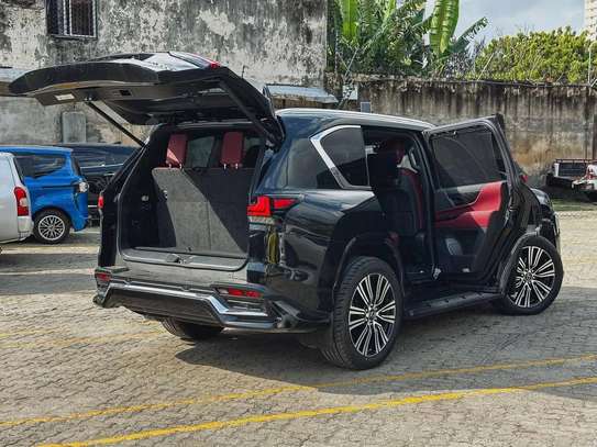 Lexus LX 6000 , 2020 model image 6