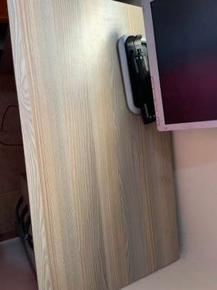 Office desk and chair image 2