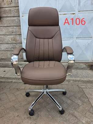 Brown Executive Leather Office Chair image 3