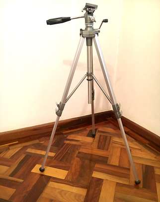 Star-D D-120 Professional Camera Tripod - Heavy-Duty image 3