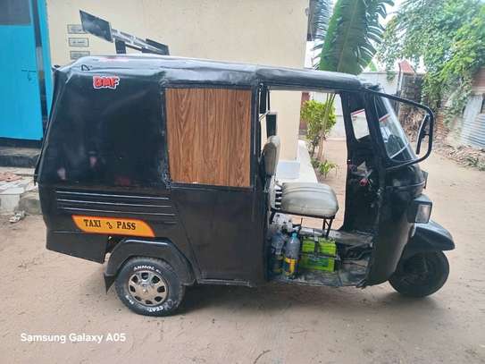 Tuktuks large for sale image 3