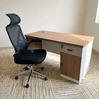 1400mm Wooden Office Staff Desk image 7