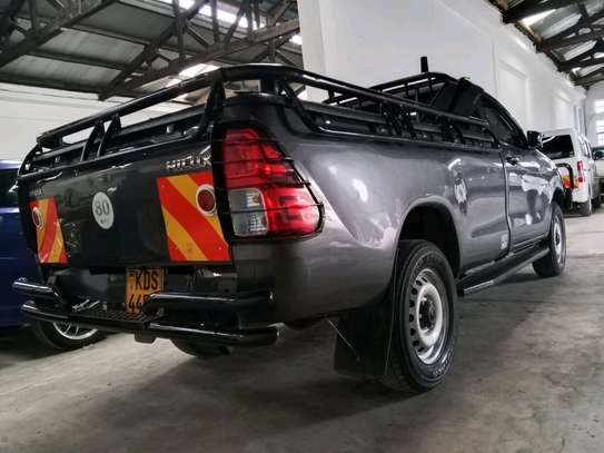 toyota hilux slightly used image 3