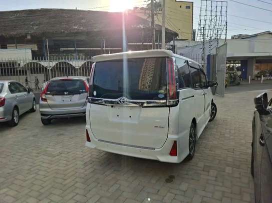 Toyota Noah white wxB 2019 image 7