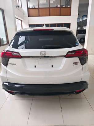 HONDA VEZEL RS,HYBRID,2019,2WD,(WE DO HIRE PURCHASE) image 8