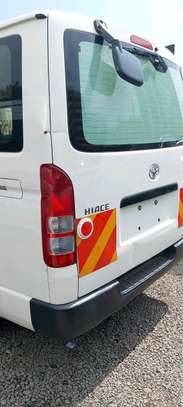 Toyota Hiace Van White Reliable Spacious image 7