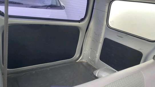 TOYOTA TOWN ACE GL 2018MODEL MANUAL image 4