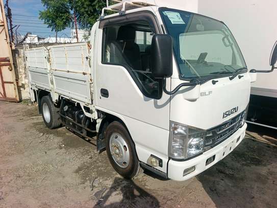 Isuzu ELF NkR85 image 4