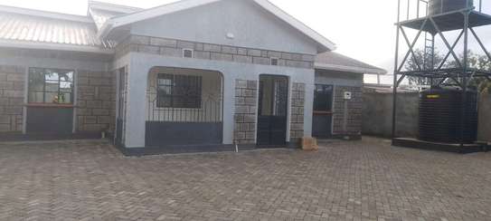 Modern 3-Bedroom Home 50x100 Plot Nakuru image 3