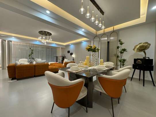 5 Bed Apartment with En Suite in Kilimani image 14