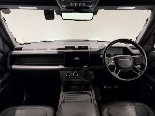 2022 LAND ROVER DEFENDER 110X D300 image 2
