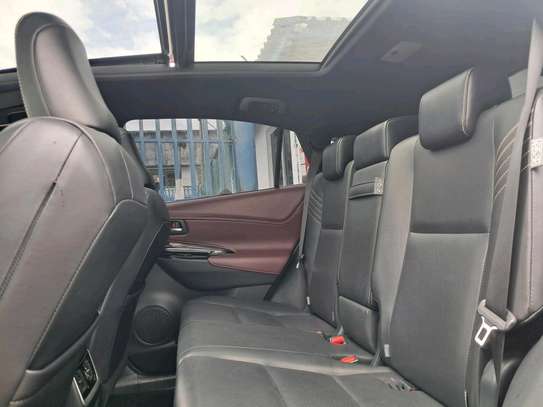 Toyota Harrier 2019 model hybrid image 4