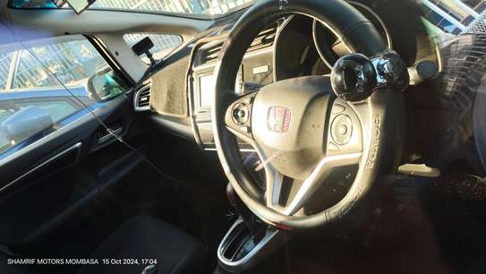Honda fit hybrid Rs 2018 image 6
