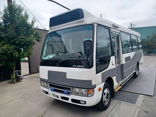 Mitsubishi Rosa 28 seater bus image 5