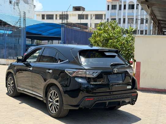 Toyota  Harrier 2019 Model for sale image 3