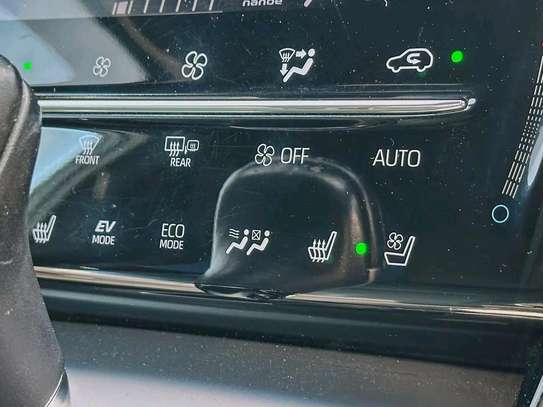 Toyota Harrier hybrid 2019 2WD image 10