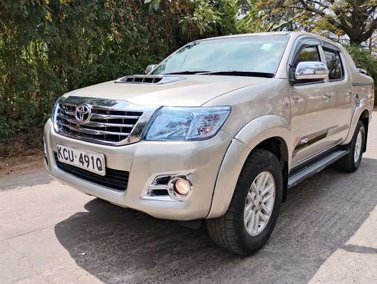 TOYOTA HILUX DOUBLE CAB AUTOMATIC 2013 MODEL image 15