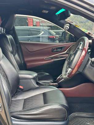 Toyota Harrier 2015 new shape image 2