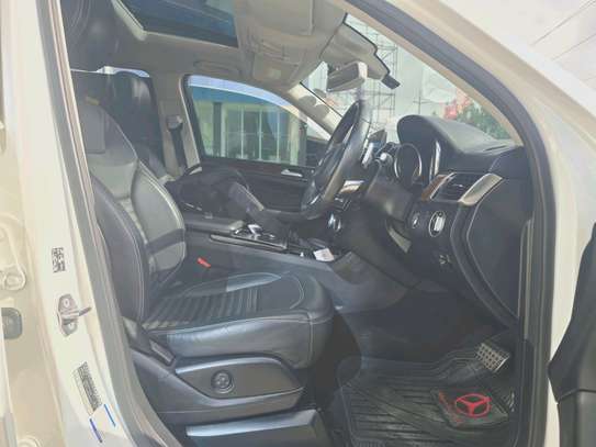 MERCEDES BENZ GLS 350d 2018 image 13