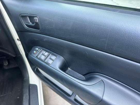 Toyota Succeed TXG image 5