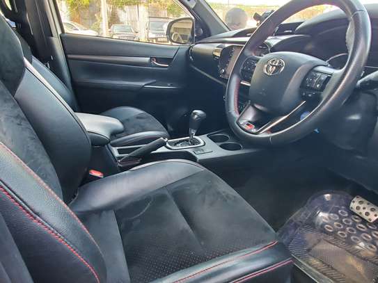 Toyota pick-up GR sport image 5