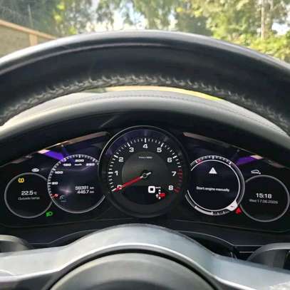 2018 Porsche cayenne image 13