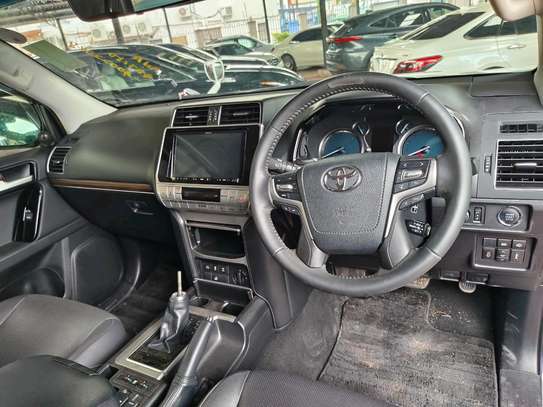 Toyota land cruiser prado Diesel TX 2018 image 8