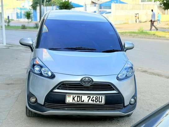 Toyota sienta 2016 image 4