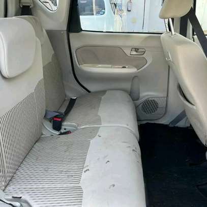 Daihatsu move black image 3