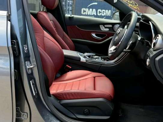 Mercedes Benz C200 Sunroof 2019 image 4