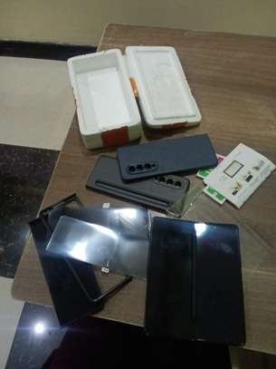 Samsung Z Fold 3 256GB SSD, 16 GB RAM with all accessories image 7
