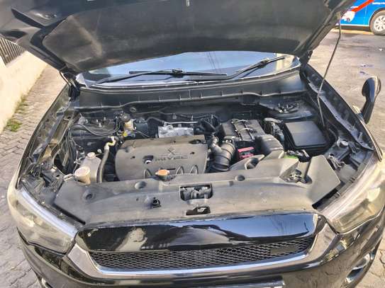 Mitsubishi RVR image 6