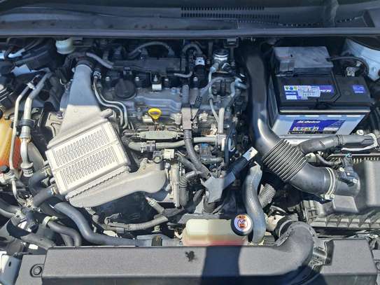 Toyota Corolla 2023 Sedan White Fuel-Efficient image 4
