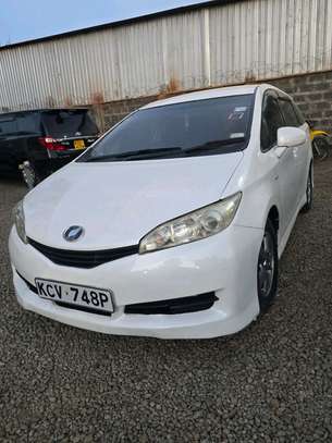 2012 Toyota Wish image 2