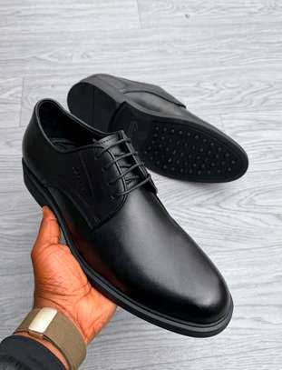 Quality men's shoes. image 4