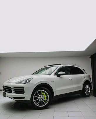 Porsche Cayenne Turbo 2020 4x4 image 9