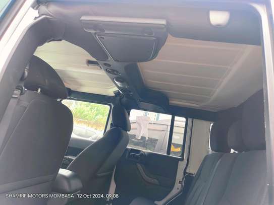 Jeep wrangler Sahara 2018 3000cc image 7