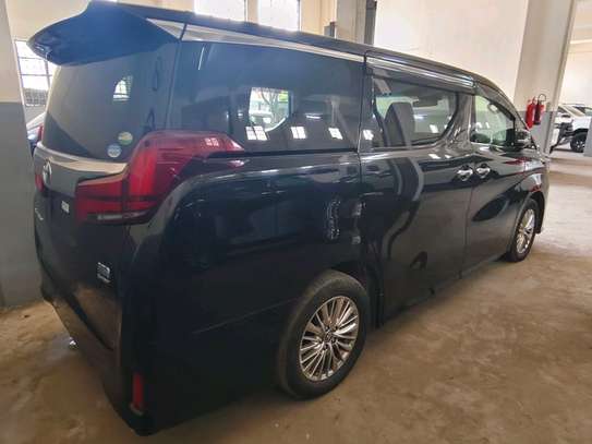 TOYOTA ALPHARD,2019,HYBRID, 4WD,WE DO H.P,,,DEPOSIT 2.2M image 3