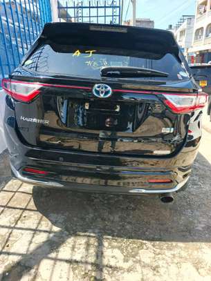 Toyota Harrier hybrid black image 8
