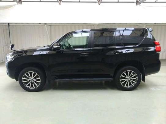 Toyota prado 2019 model image 2