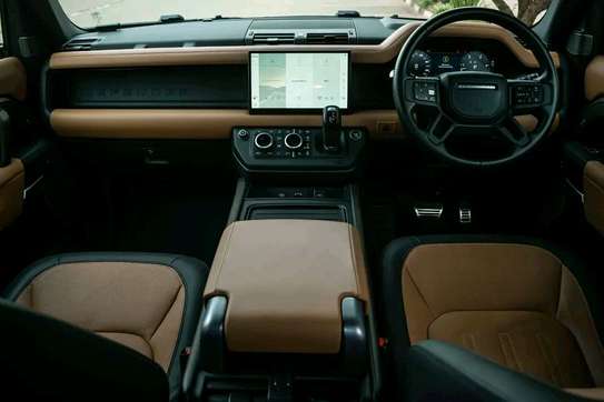 2022 LAND ROVER DEFENDER 110 image 5