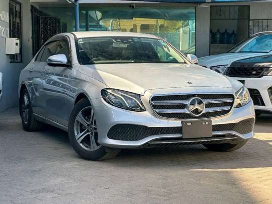 Mercedes Benz E200 2019 image 9