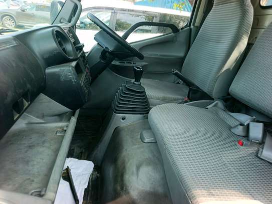 Toyota dyna 3tones image 2