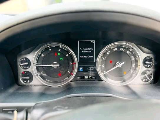 TOYOTA LAND CRUISER V8 ZX,2015(WE ACCEPT H.P ,DEPOSIT 3M) image 11