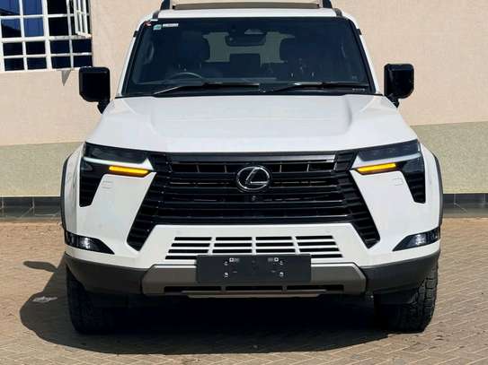 2024 Lexus GX550 image 15
