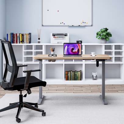 Standing Desks:Electric  Adjustable Standing Desk In Kisii image 2