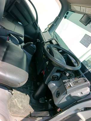 Isuzu elf npr85  freezer manual image 2