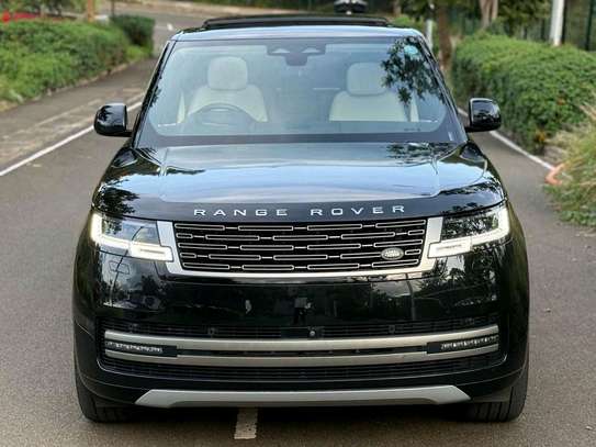 2022 Range Rover Vogue D350 first edition image 2